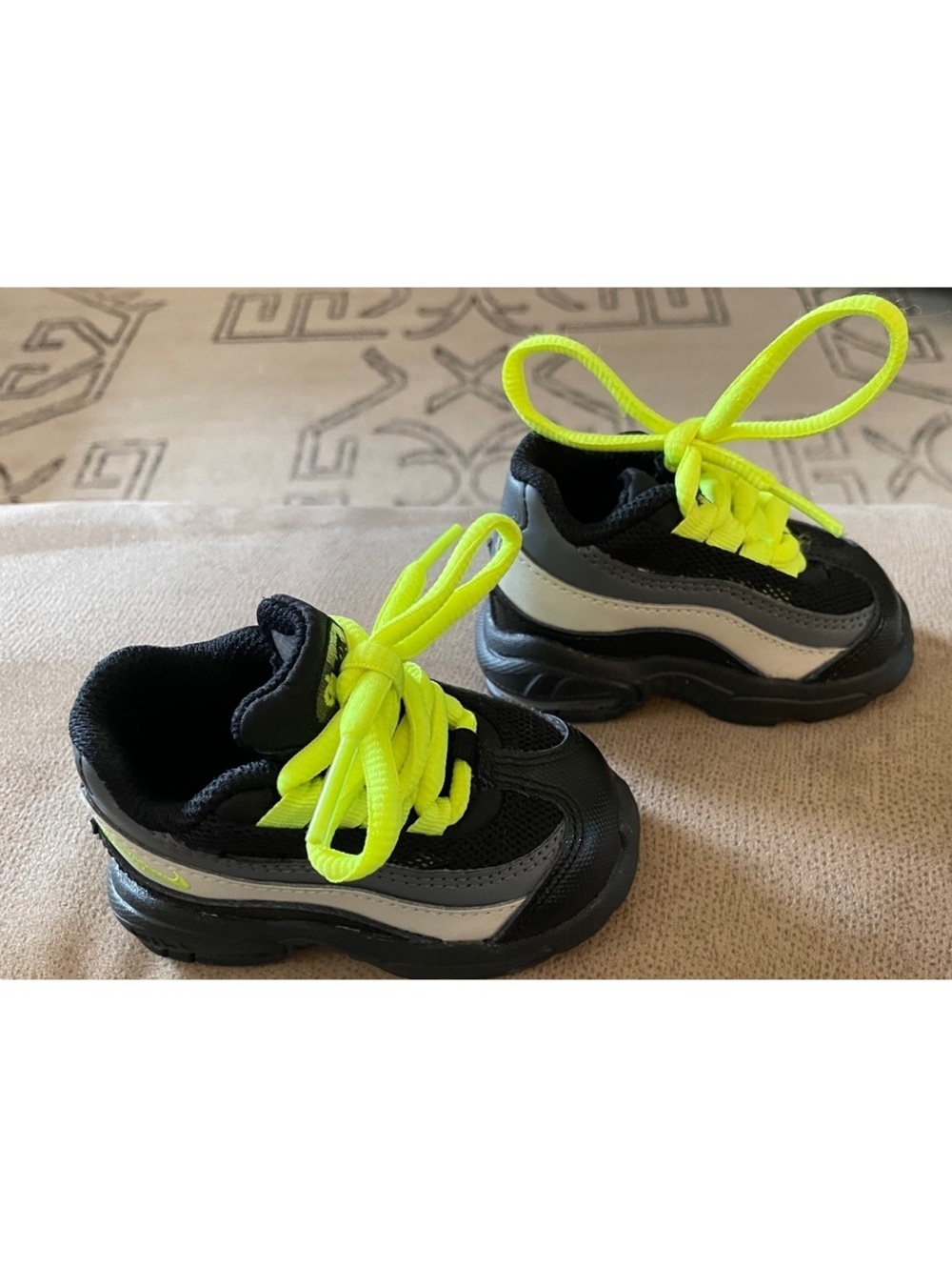 Nike Air Max 95 Baby / Toddler Running Shoes Size 2C